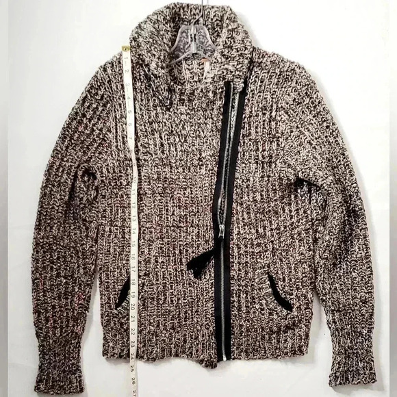 Free People Moto Side Asymetrical Zip Cardigan tweed Jacket Size M - Picture 4 of 11